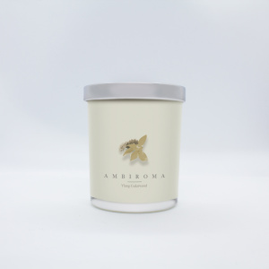 Ylang Cedarwood candle with silver lid